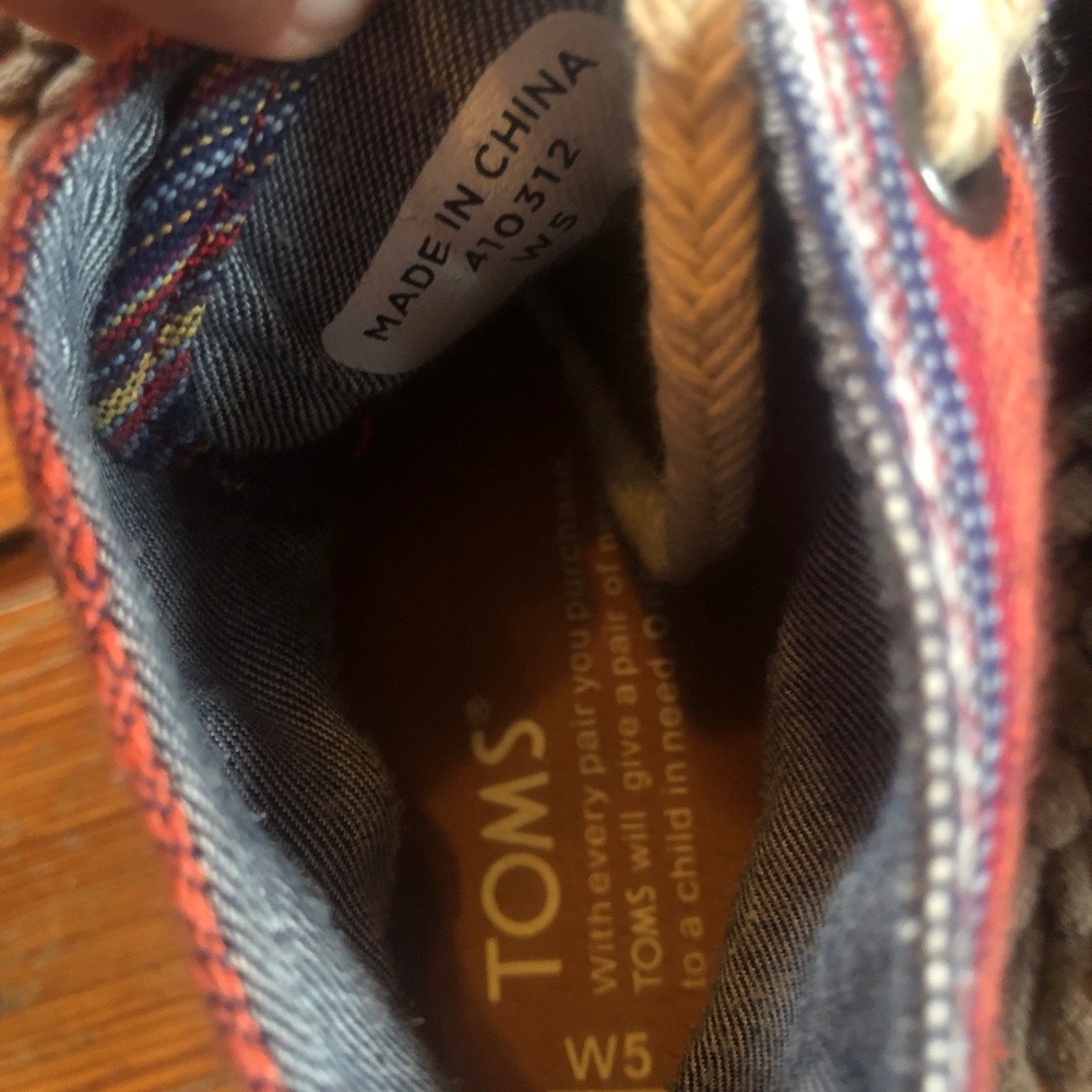 TOMS